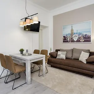 The Lohmeyerstr Hh, 2 Bed Up To 5 People Berlin